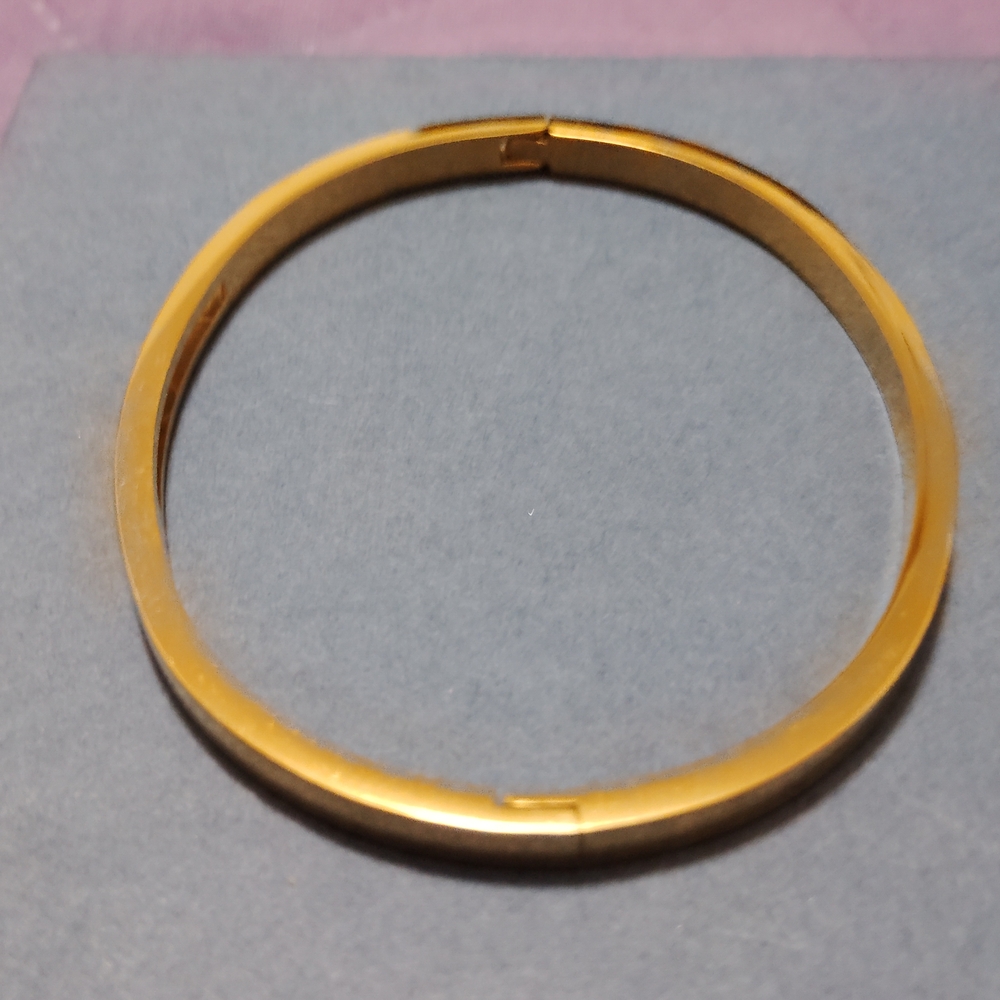 Elegant Gold Bangle Bracelet - Picture 2 of 7